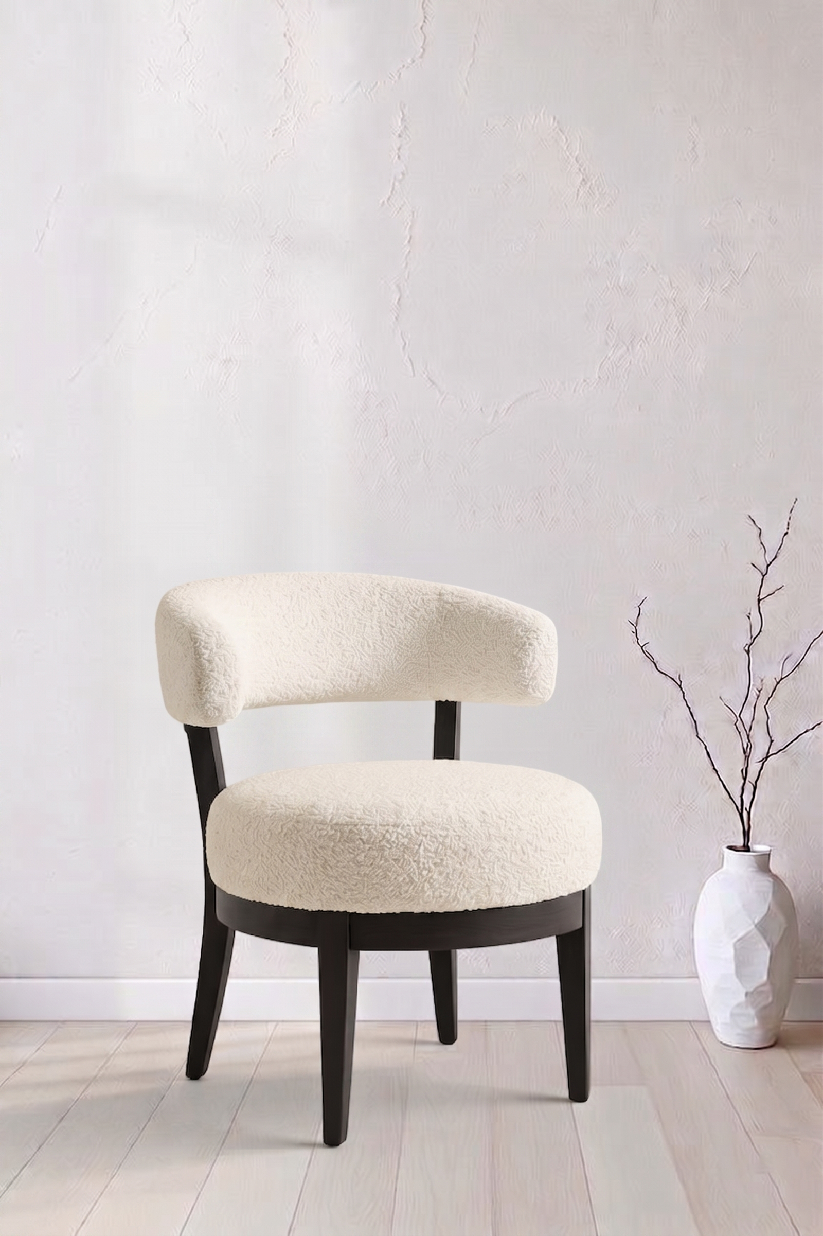 Valencia Lounge Chair